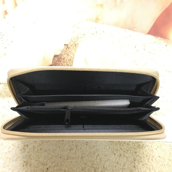 Women's Cocktail Zipper Wallet - Picture 4 of 5